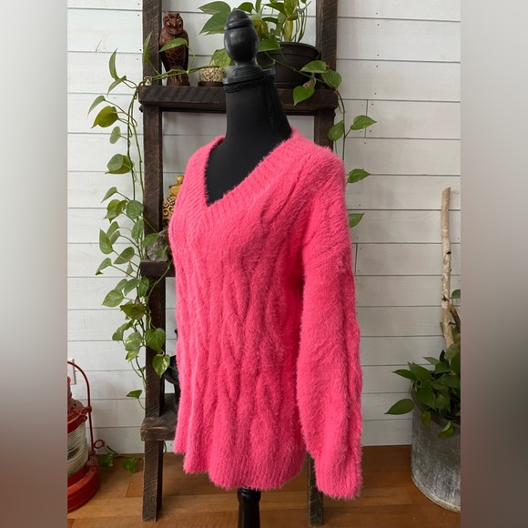 Lucky Brand: Pink Fuzzy Cable Knit V Necklace Sweater - Picture 10 of 17
